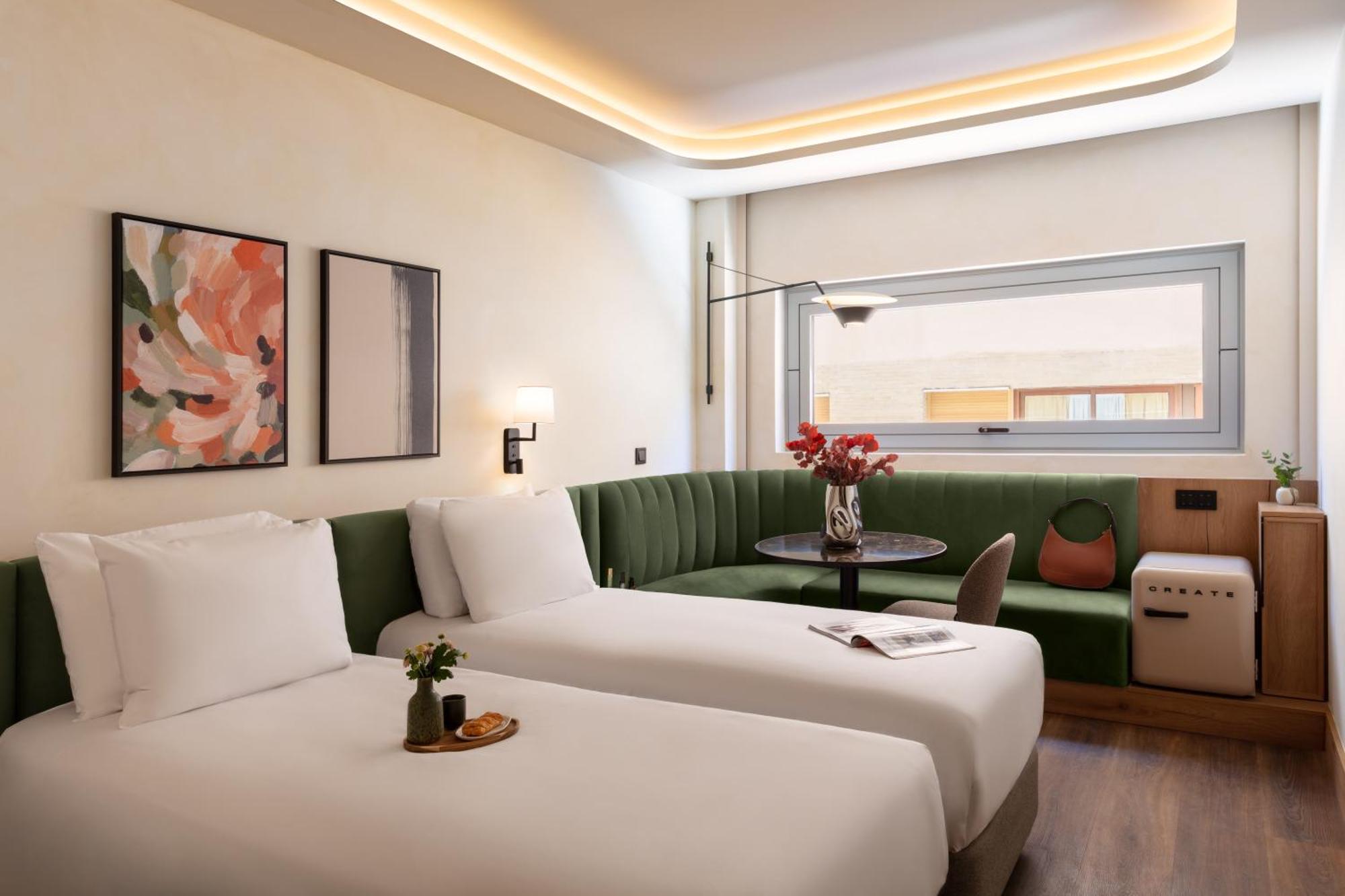 Deluxe Double or Twin Room